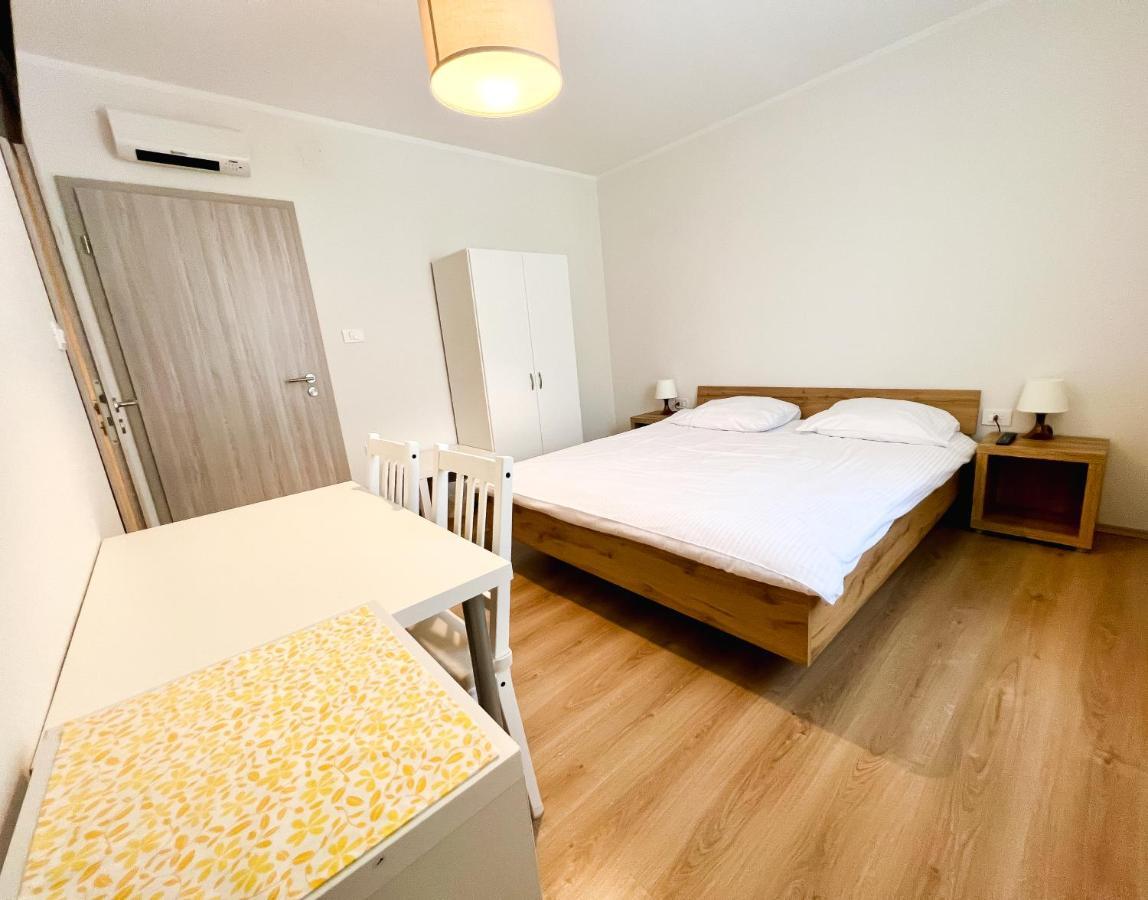 Hop House Garni Hotel Postojna Ngoại thất bức ảnh