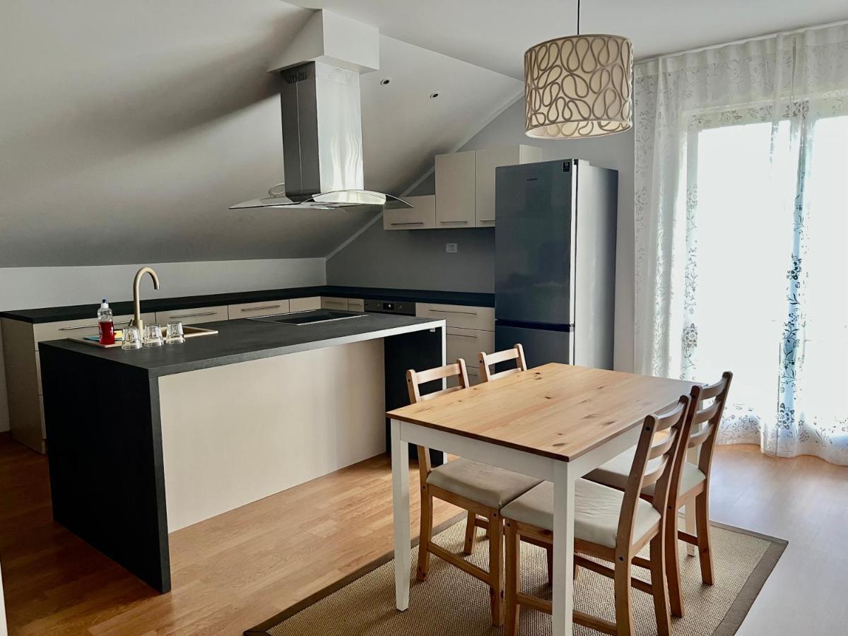 Hop House Garni Hotel Postojna Ngoại thất bức ảnh
