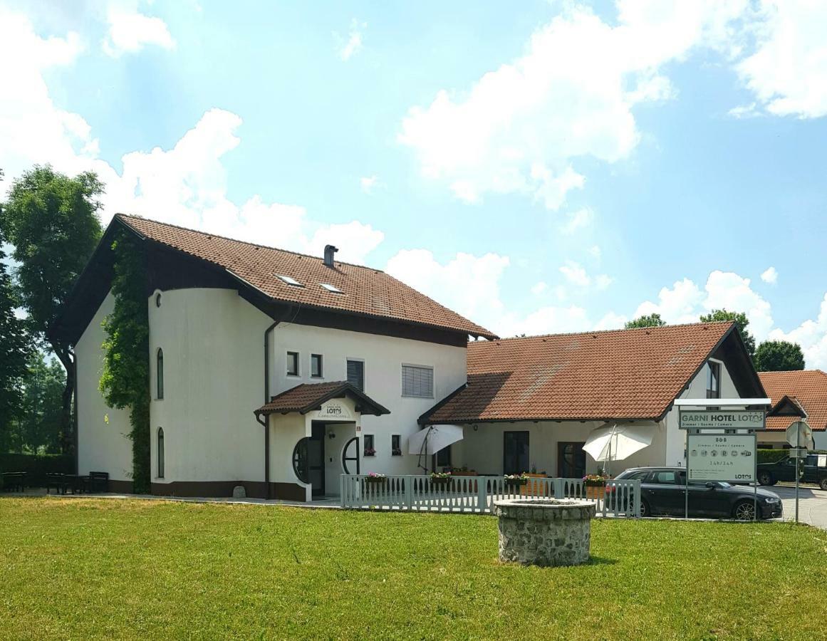 Hop House Garni Hotel Postojna Ngoại thất bức ảnh